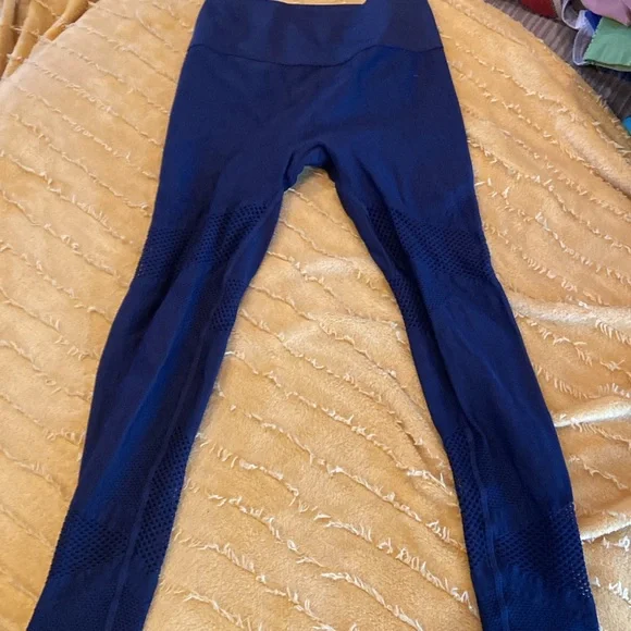 Fabletics - Picture 3 of 4